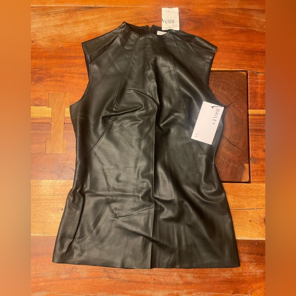 Bailey top NWT